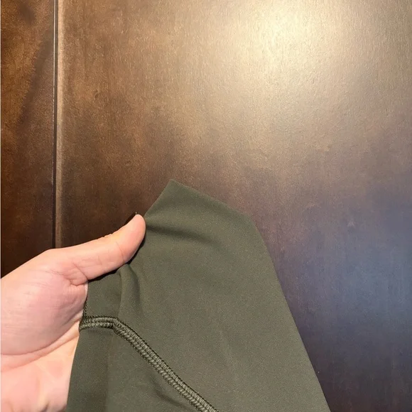 Lululemon leggings size 8 - Picture 6 of 6